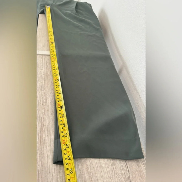 Vince Ankle Pleated Front Dress Pants Quiet Luxury Career Office Minimalist Sz 0 - Picture 5 of 11